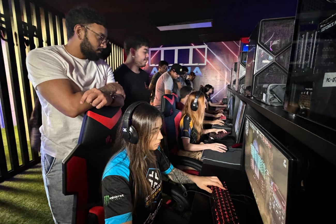 O evento visa democratizar o acesso ao crescente universo dos esportes eletrônicos, proporcionando aos participantes uma experiência única no mundo dos games e das competições profissionais de e-sports.