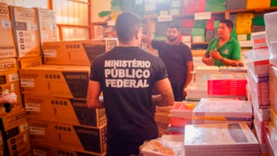 MPF inspeciona escolas municipais para apurar
denúncia 