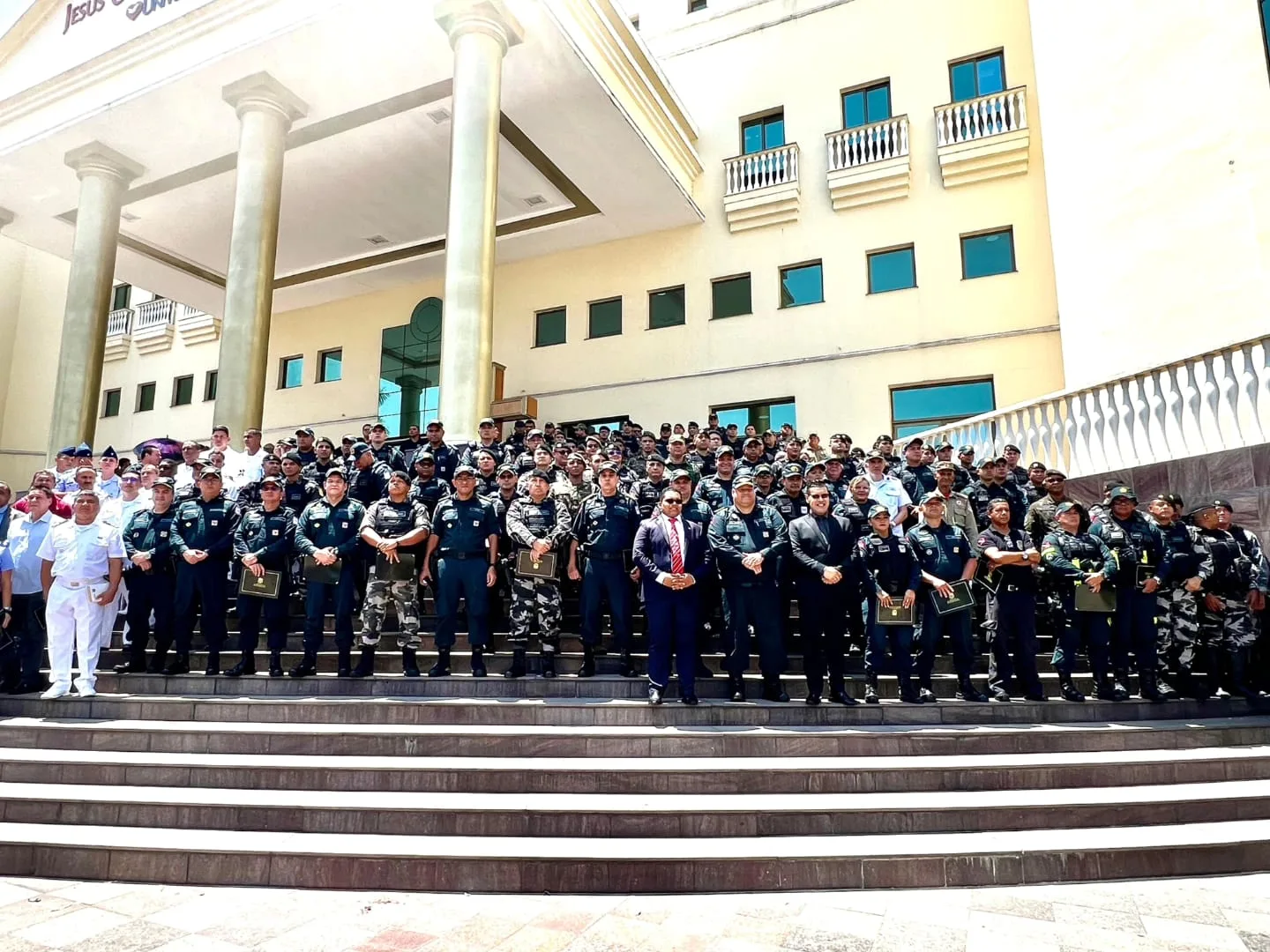 Na manhã deste domingo, 25 de agosto, ocorreu homenagem especial, na Igreja Universal do Reino de Deus, situada na BR-316, referente ao Dia do Soldado.