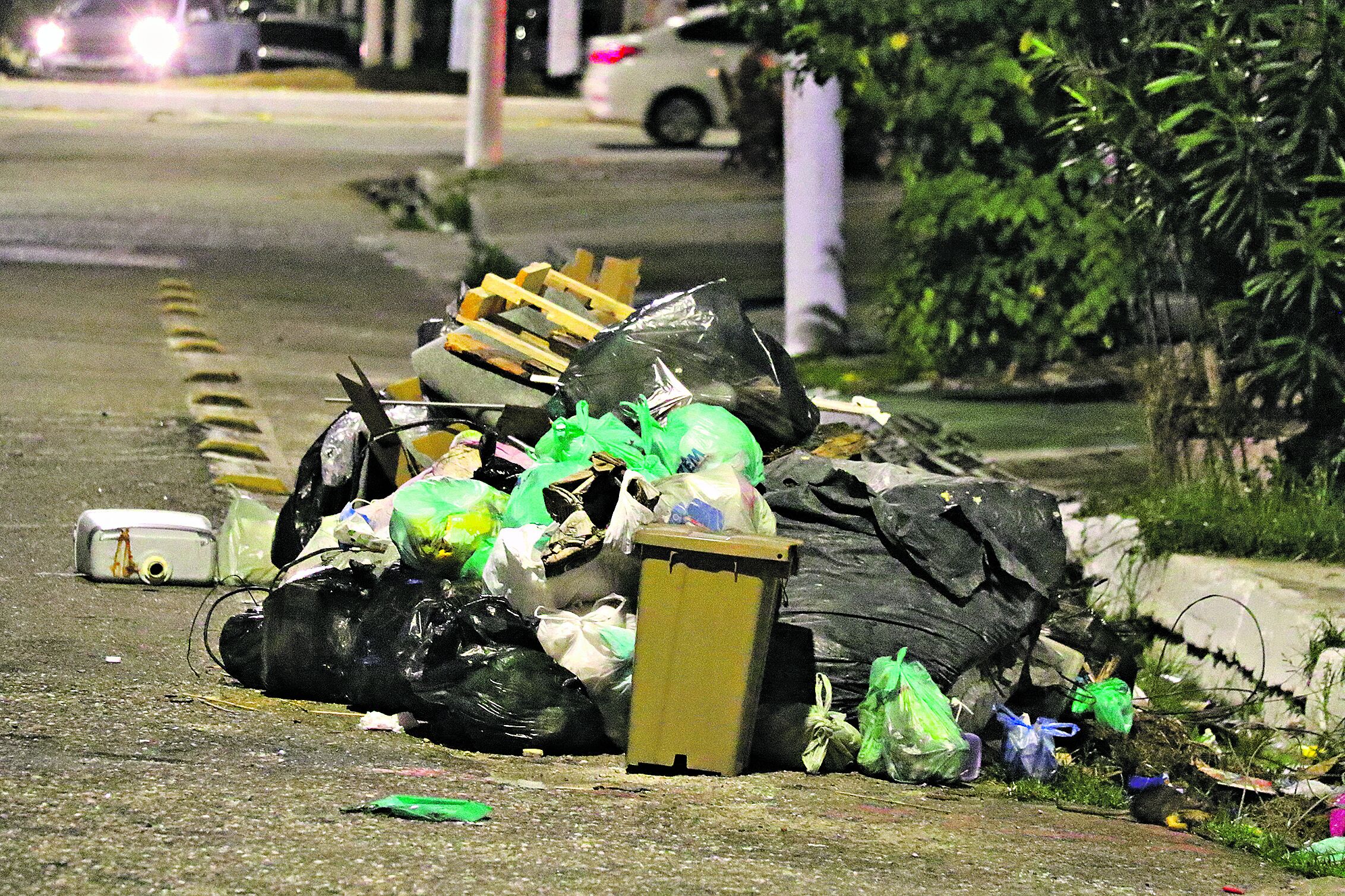 O consórcio vencedor da licitação para a gestão de resíduos sólidos em Belém já recebeu quase R$ 100 milhões dos cofres municipais desde abril, descontando os impostos. Foto: Antonio Melo