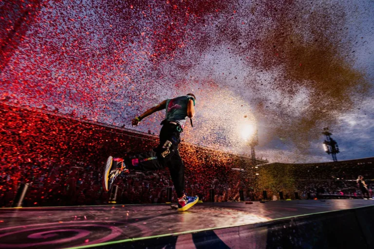 A banda britânica Coldplay decidiu fazer uma pausa por tempo indeterminado e, com isso, cancelou os shows que estavam programados para o Brasil