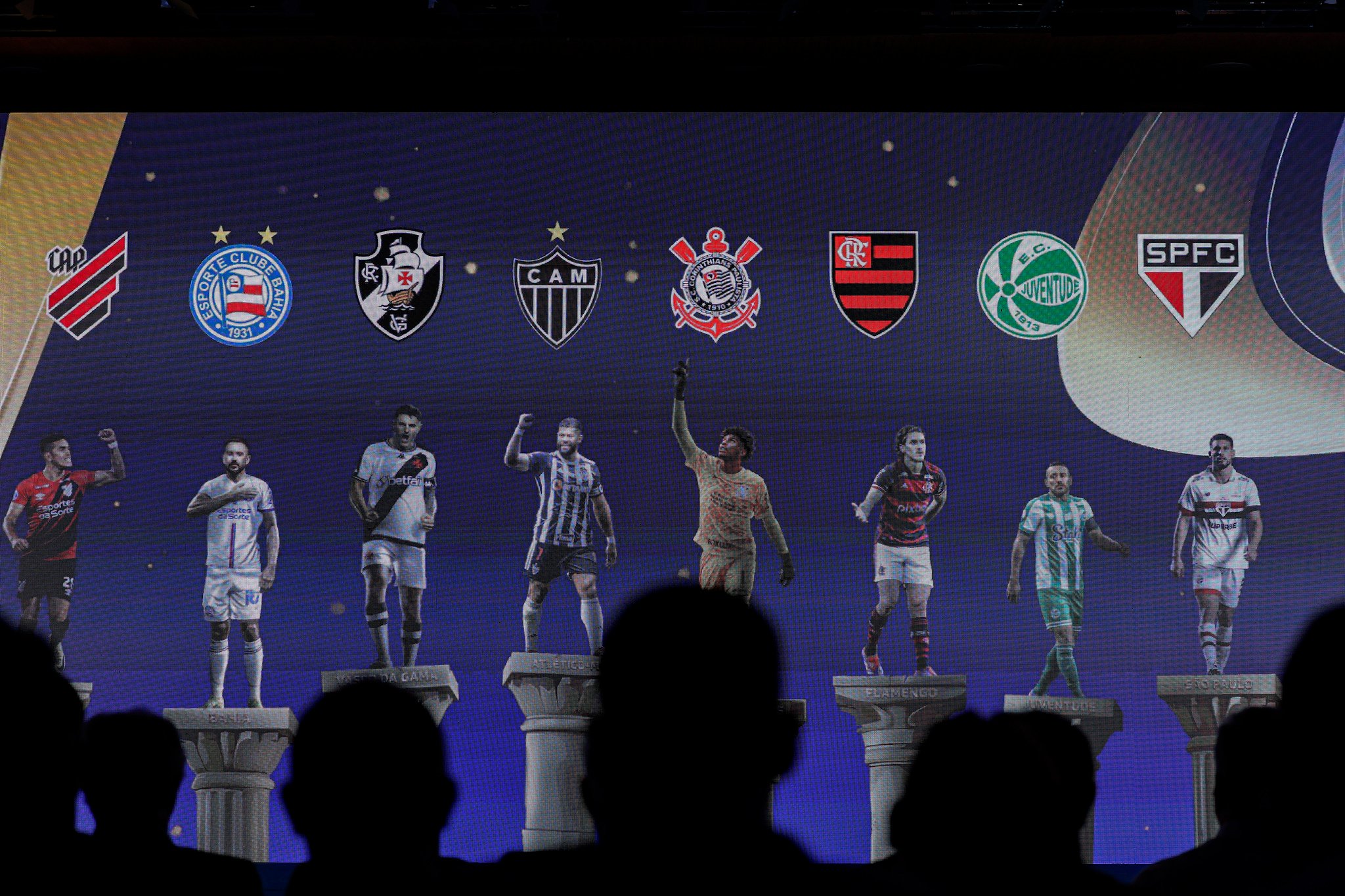 A Copa do Brasil retorna nesta quarta-feira com o início das quartas de final, contando com duas partidas que tem três times favoritos ao título.