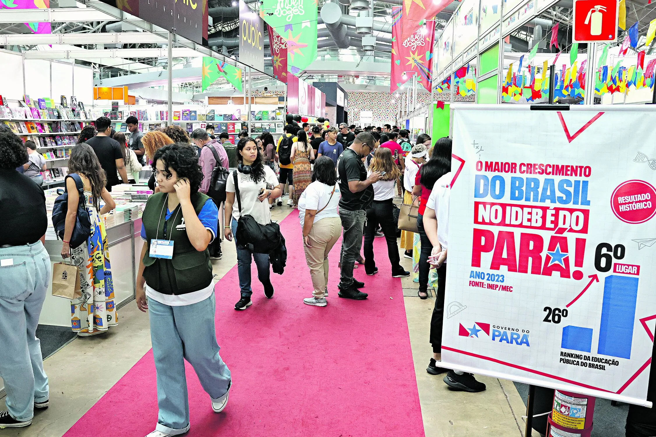 Evento transformou o Hangar em um espaço de referência para a literatura paraense, brasileira e mundial, com bons preços e variedade