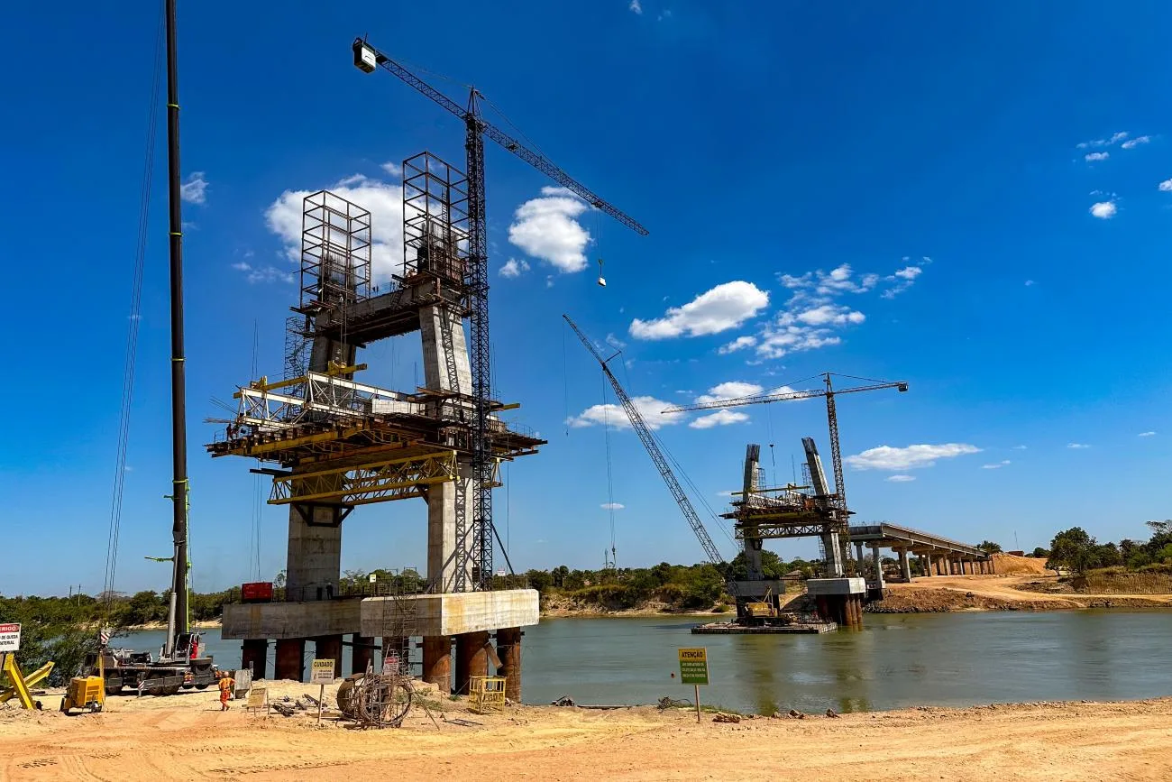 A nova ponte, ao interligar os núcleos Nova Marabá e Cidade Nova, impulsionará o desenvolvimento socioeconômico no sudeste paraense, gerando empregos e ampliando a mobilidade urbana