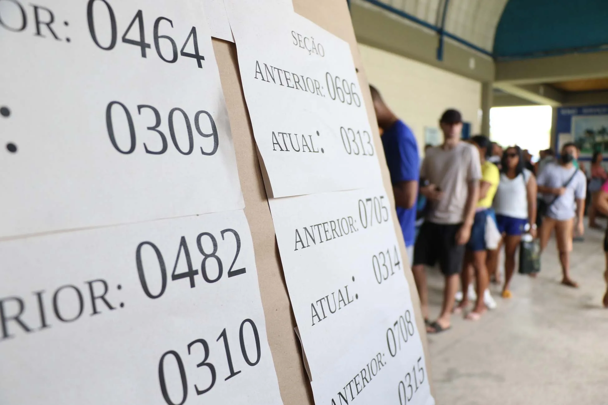 Os eleitores irão exercer o direito democrático ao voto nos seus candidatos, mas devem obedecer a legislação eleitoral para que o pleito ocorra normalmente. Saiba o que pode e o que não pode ser feito nesse dia

 Foto: Irene Almeida/Diário do Pará.