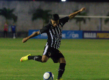 Líder disparado da primeira fase da Série C, o Botafogo (PB) patina na fase aguda da competição e tropeçou na noite deste domingo jogando em casa contra o Volta Redonda (RJ) pelo quadrangular. 