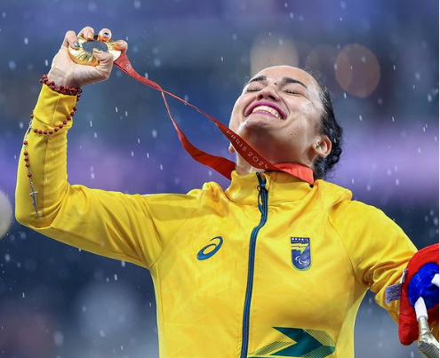 Fernanda Yara, medalhista paralímpica