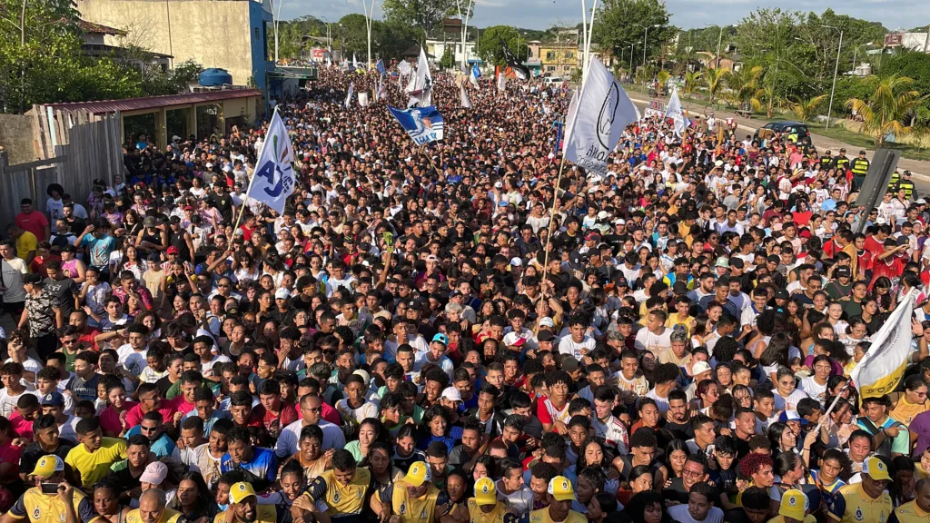 Ambas as procissões celebram a devoção a Nossa Senhora de Nazaré e são marcadas por uma programação especial e momentos de reflexão para os participantes.