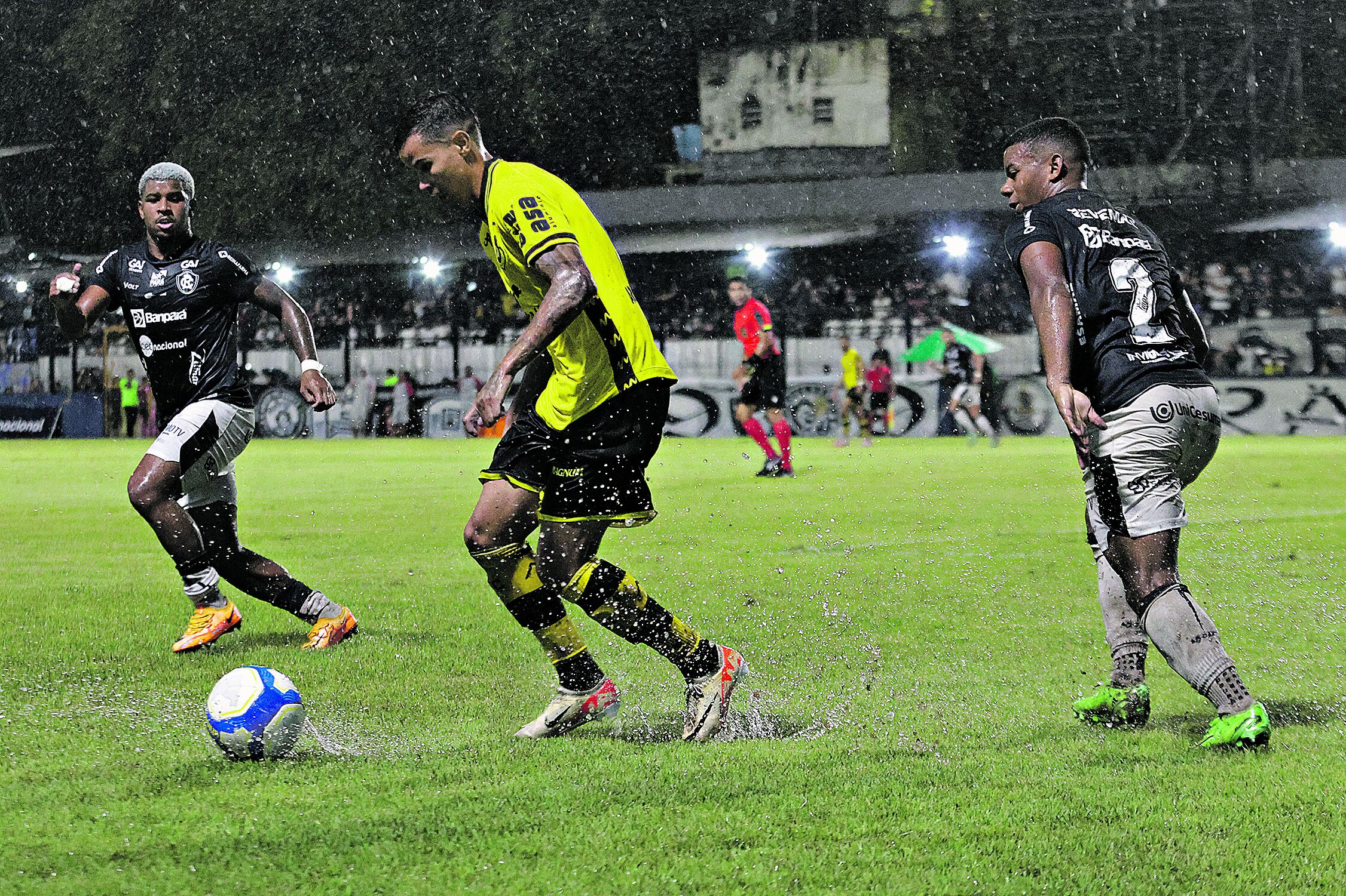 Remo pega o São Bernardo fora, time que bateu o Leão dentro de casa na etapa classificatória. Os azulinos jogavam bem e foram castigados. Agora, a história será outra, segundo eles.