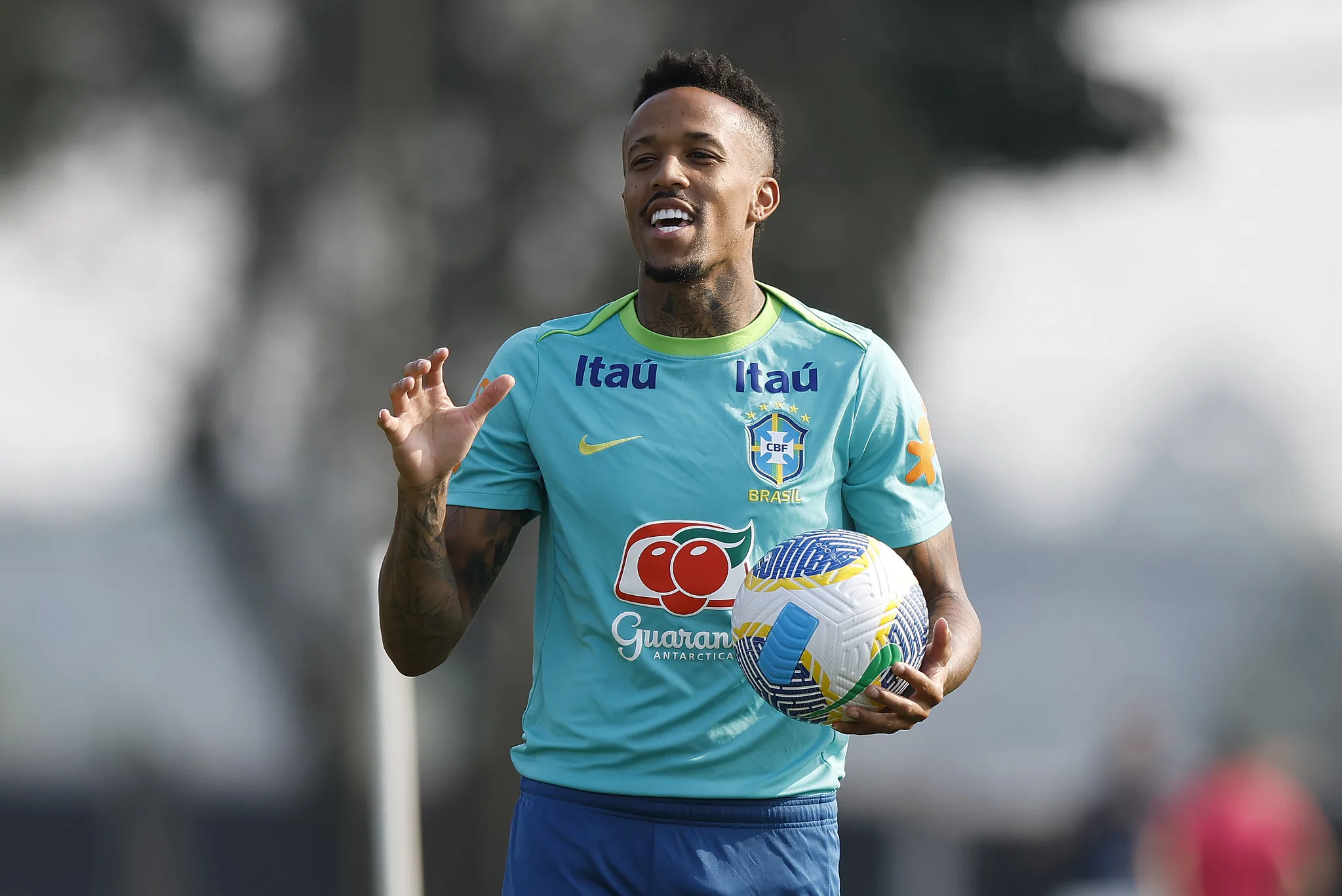 Éder Militão não estará à disposição da seleção brasileira para os jogos contra Equador e Paraguai pelas Eliminatórias para a Copa do Mundo de 2026.