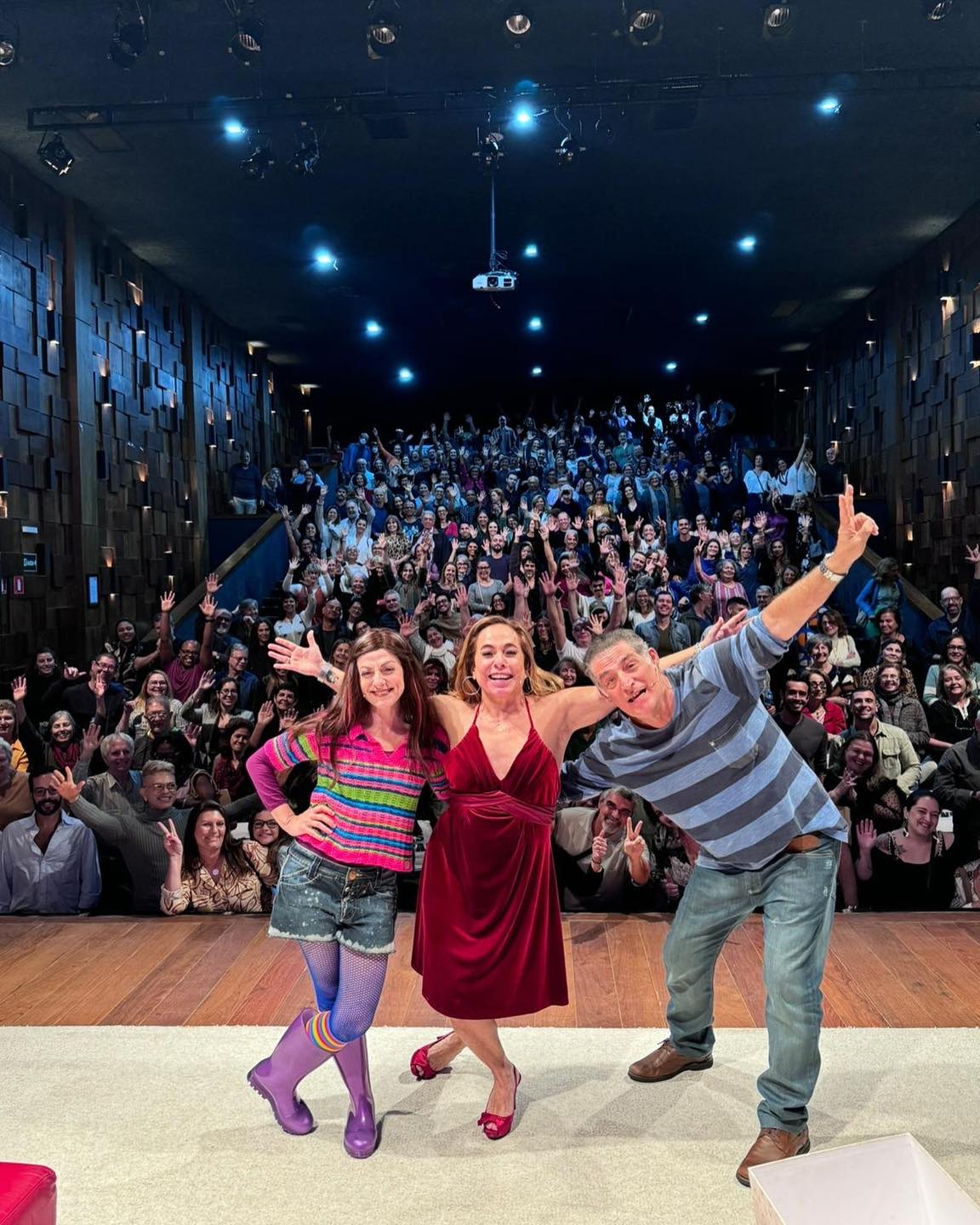  A atriz e apresentadora Cissa Guimarães reencontra o público paraense neste fim de semana trazendo a Belém seu grande sucesso nos palcos. 