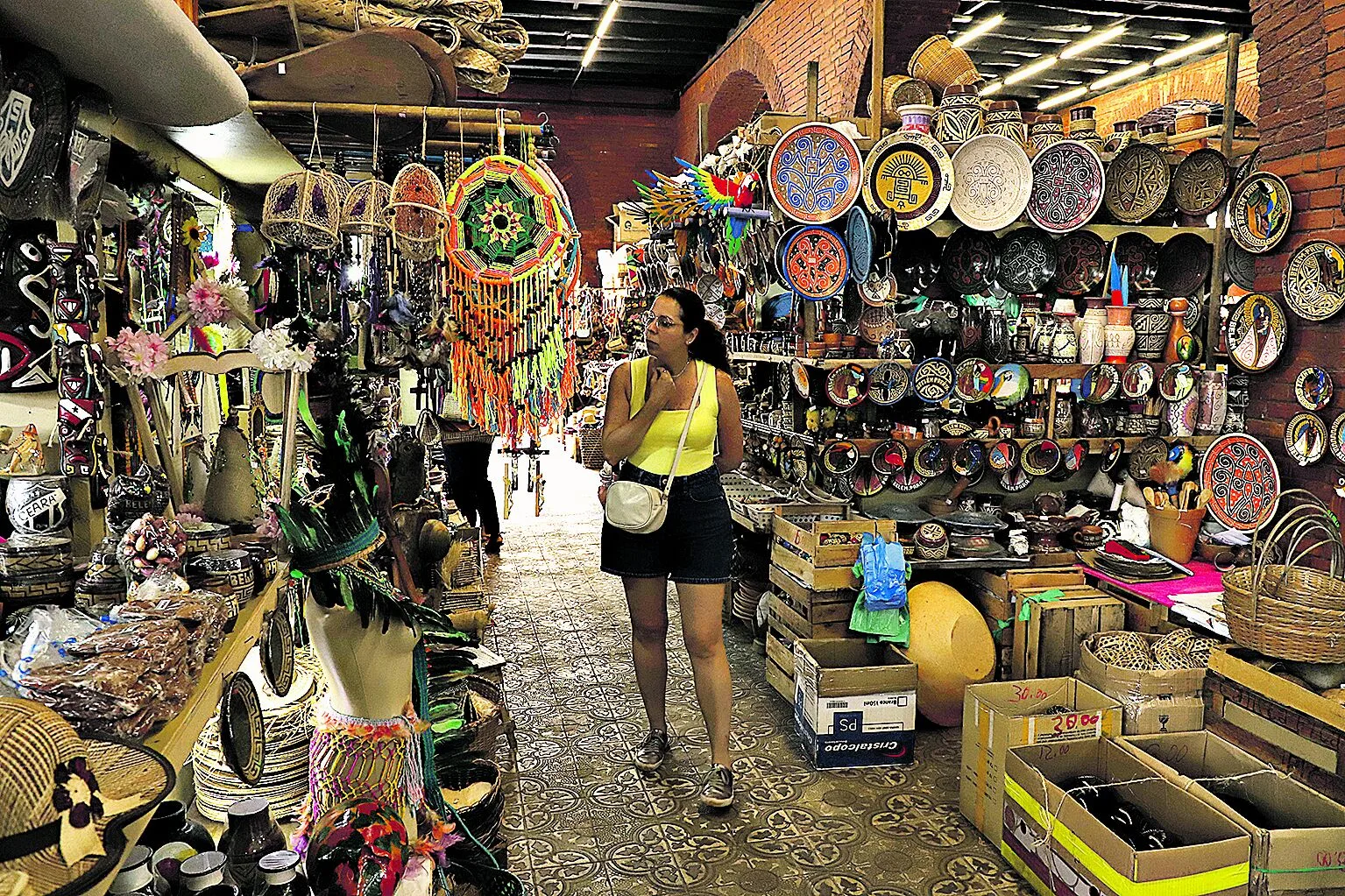 Segundo o Dieese, espaços como a Basílica de Nazaré, Estação das Docas e Ver-o-Peso já recebem visitantes nas semanas que antecedem a festividade. Empreendedores estão na expectativa por isso Foto: Wagner Almeida / Diário do Pará.