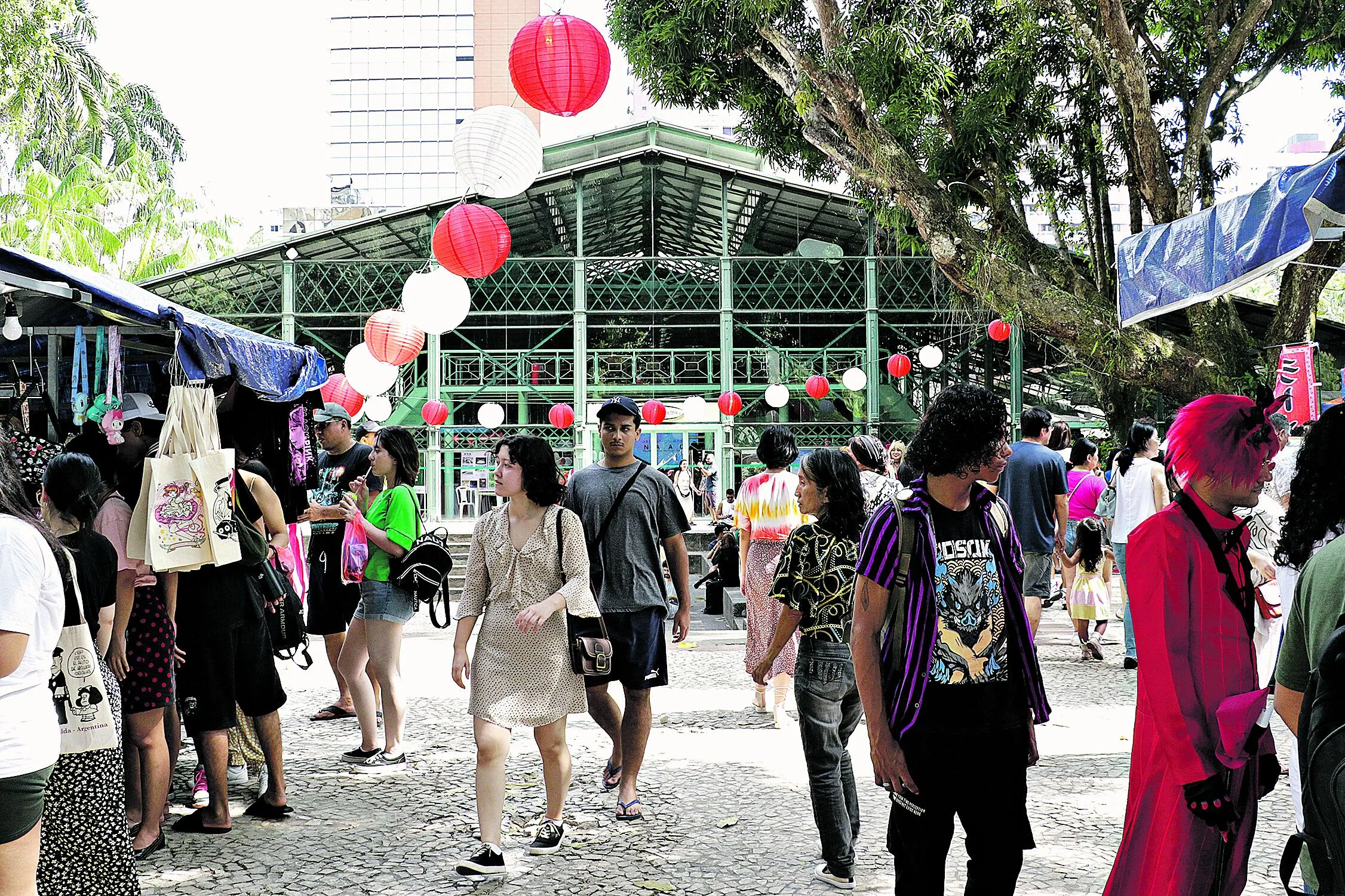 Evento levou milhares de pessoas para celebrar a cultura do Japão no Parque da Residência
Foto celso Rodrigues/ Diário do Pará.