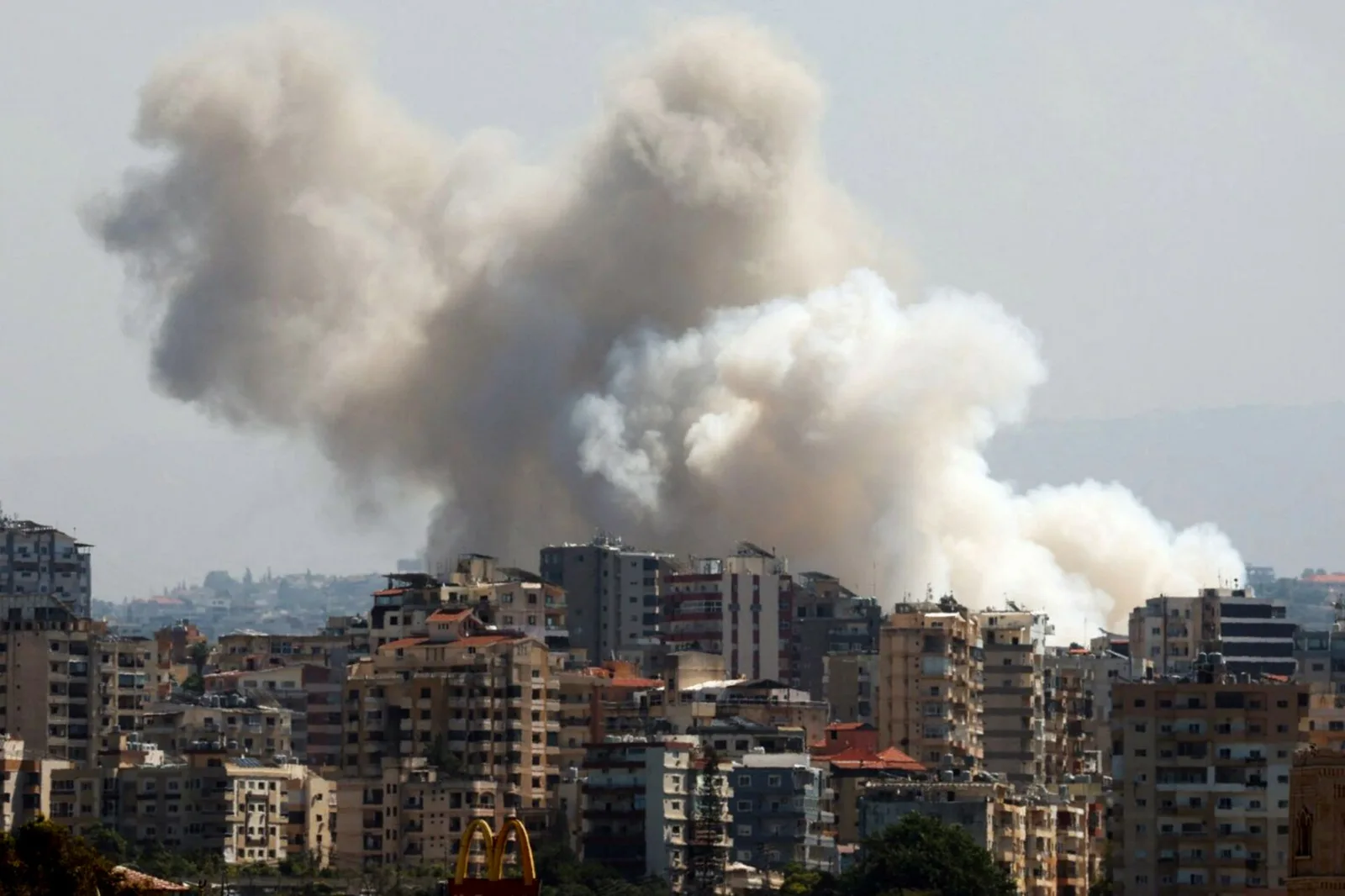 Durante a madrugada desta segunda (23, noite no Brasil), as Forças de Defesa de Israel fizeram o maior bombardeio contra o Líbano na guerra