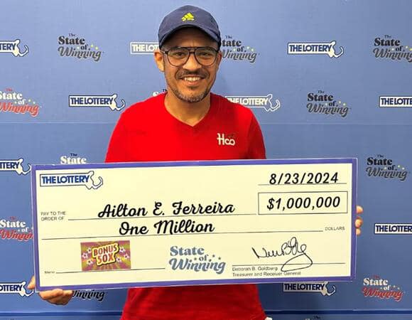 O brasileiro Ailton Ferreira, que mora em Massachusetts, nos EUA, comprou um bilhete premiado e ganhou cerca de R$ 3,6 milhões