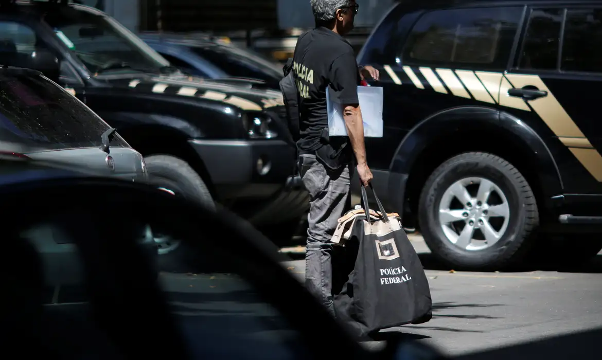 Submetralhadora estava em processo de fabricação no momento do flagrante. Foto: Divulgação