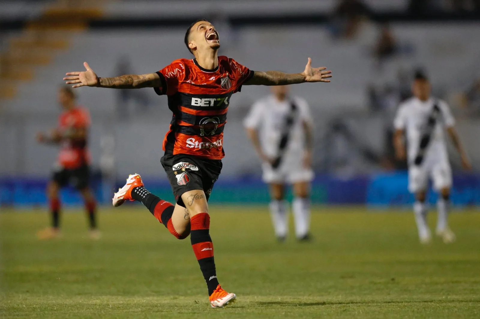 O Ituano goleou a Ponte e saiu do Z4. Foto: @mschincariol