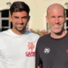 Enzo Zidane, filho mais velho do astro francês Zinedine, decidiu pendurar as chuteiras aos 29 anos. A informação é do jornal espanhol AS.