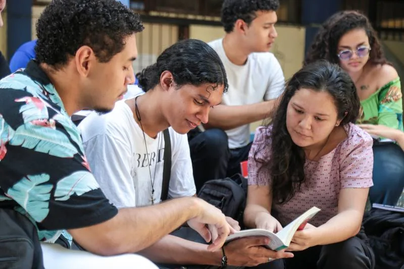 O programa é direcionado para alunos matriculados nos cursos de graduação da Uepa, vinculados ao programa "Forma Pará". 