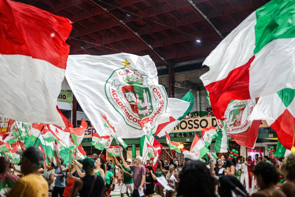 Conheça a Grande Rio no Carnaval de 2025 e se encante com as princesas turcas representadas por Fafá de Belém, Naieme e Dira Paes.