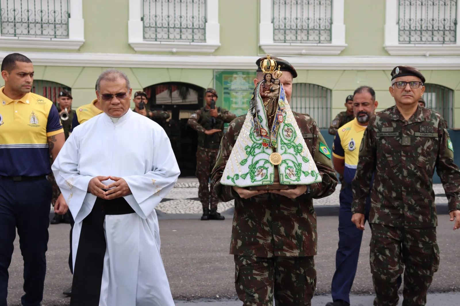 Comando Militar do Norte recebe imagem peregrina de Nossa Senhora