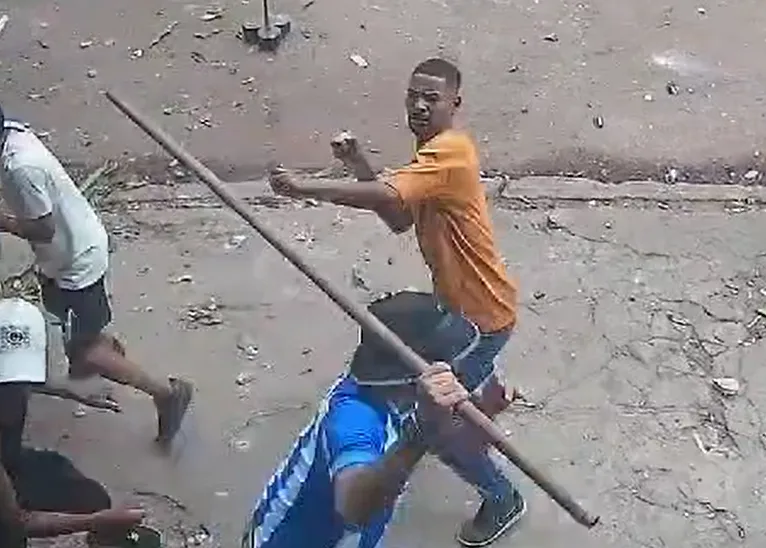 Um vídeo obtido pelo DIÁRIO mostram como começou a ação violenta entre membros de torcidas organizadas do Sport, Paysandu e Remo