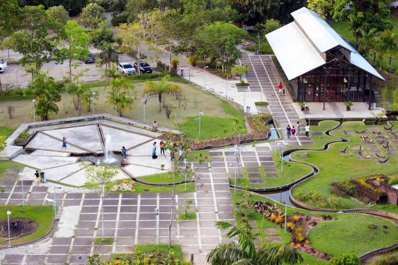 Oficina de bolhas de sabão é atração da manhã de domingo (15)