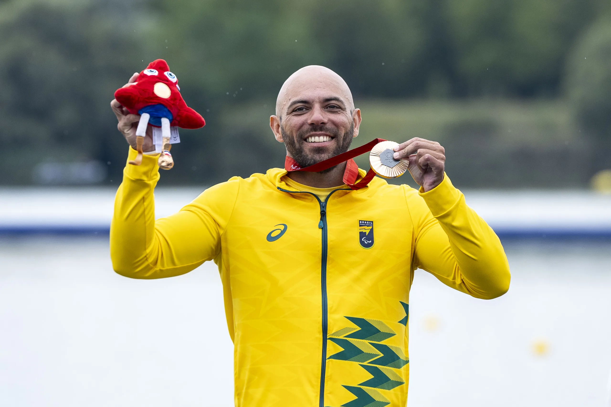 MIQUÉIAS RODRIGUES - Jogos Paralímpicos Paris 2024 - Prova de Canoagem na Arena de Varnes-Sur-Marne, próxima de Paris. Foto: Alessandra Cabral/CPB @alecabral_ale