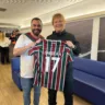 O cantor britânico foi ao estádio do Maracanã para assistir ao jogo do Fluminense contra o Atlético-MG na Libertadores.