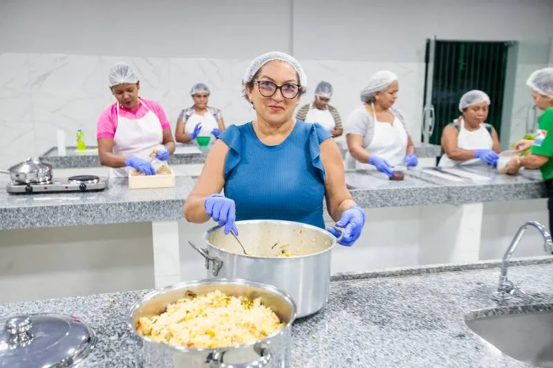 Projeto da Ceasa distribui mais de 90 toneladas de alimentos gratuitamente