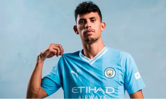 O meio-campista Matheus Nunes, do Manchester City, foi preso em setembro por roubar um celular em uma discoteca em Madri, na Espanha