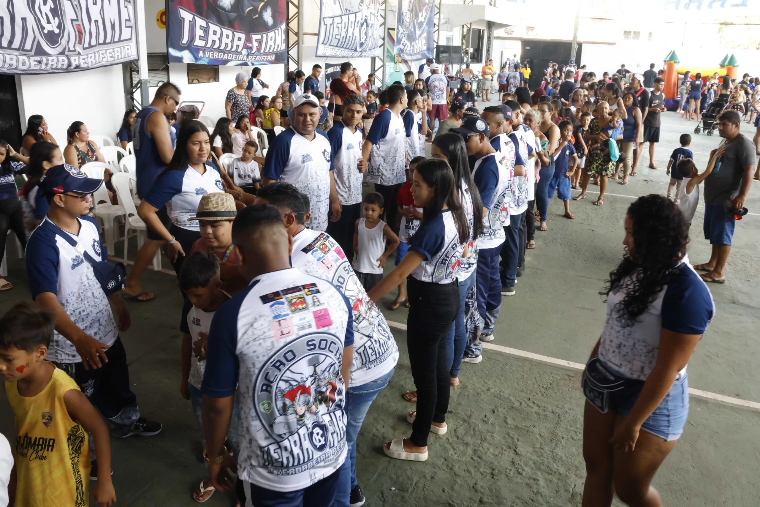 Na manhã deste sábado (19), durante a 11ª Ação Social do Dia das Crianças, promovida pela Torcida A Maior do Norte CMD Terra Firme, na Paróquia São Domingos de Gusmão,