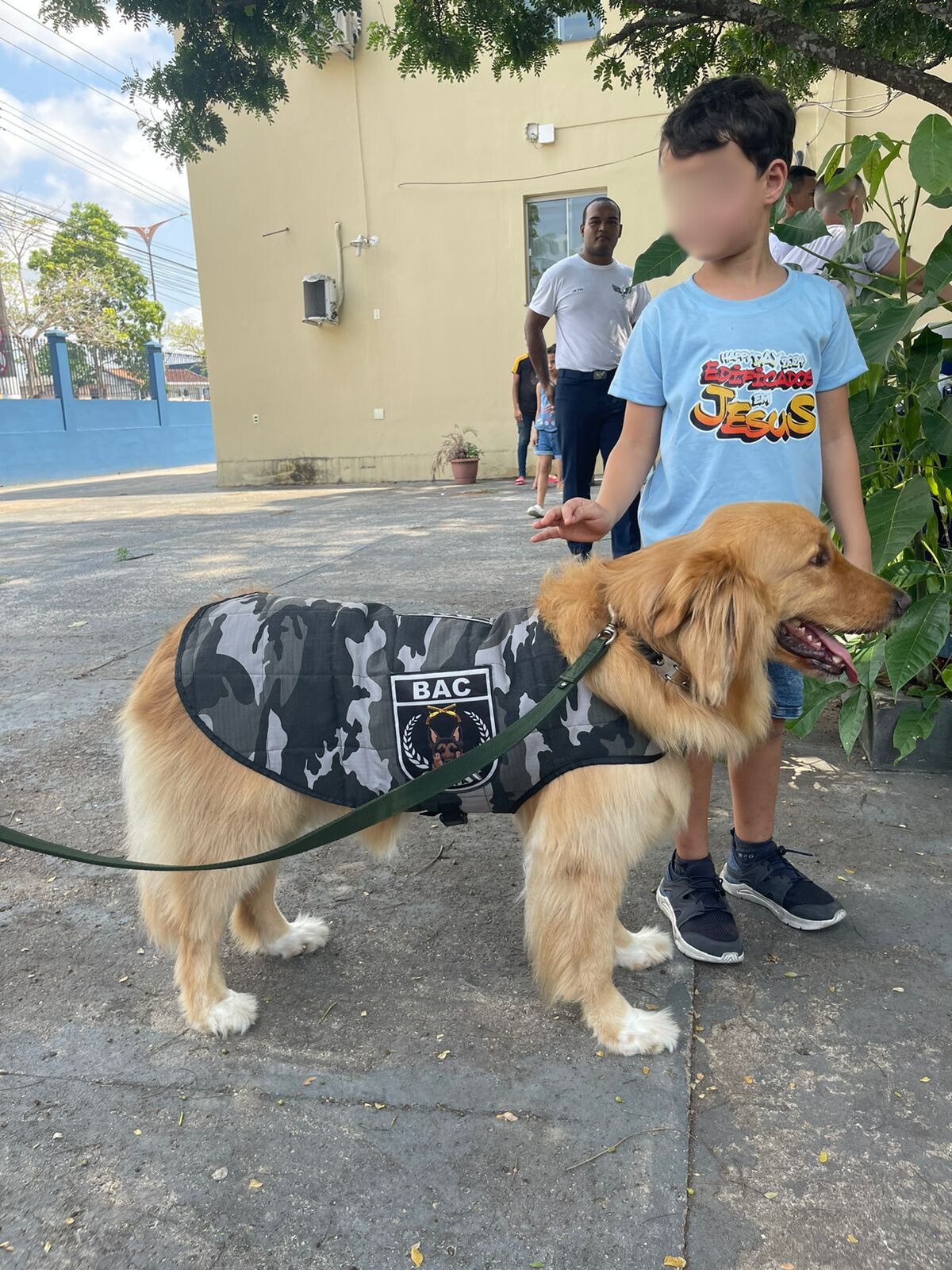 Crianças se divertiram ao mesmo tempo em que conheceram o trabalho da PM. Foto: Divulgação