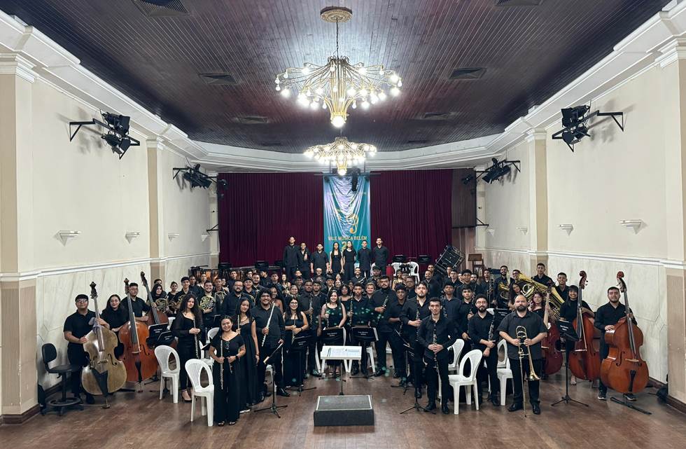 Banda Sinfônica do Vale Música Belém faz apresentação na Estação das Docas, durante a chegada do Círio Fluvial, no sábado (12/10) | Créditos: Ediel Sousa

