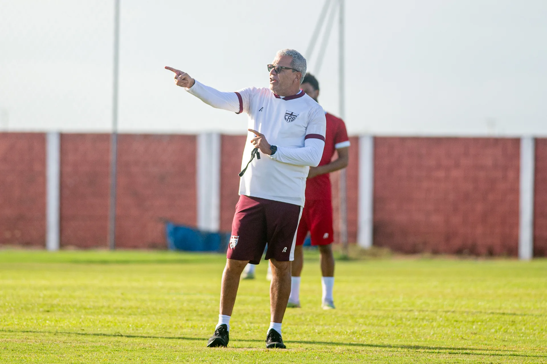 Hélio dos Anjos tem uma vitória e um empate desde que chegou ao CRB - Foto: Francisco Cedrim/CRB