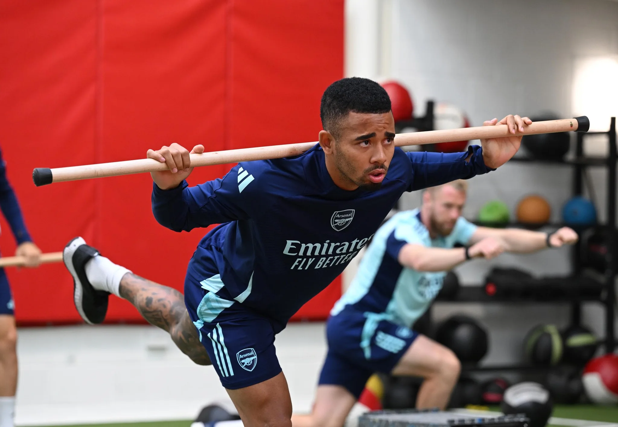 Gabriel Jesus não será o reforço dos sonhos do Palmeiras para a disputa do Super Mundial de Clubes do ano que vem. Foto: Stuart MacFarlane/Arsenal FC via Getty Images)