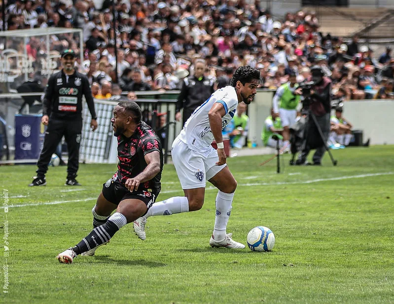 O Paysandu, junto a mais nove equipes, está em uma batalha intensa para garantir sua permanência na Segundona