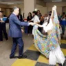 Ao chegar, o ministro foi saudado com uma apresentação de carimbó e até se aventurou em alguns passos de dança. Foto: Mauro Ângelo/Diário do Pará