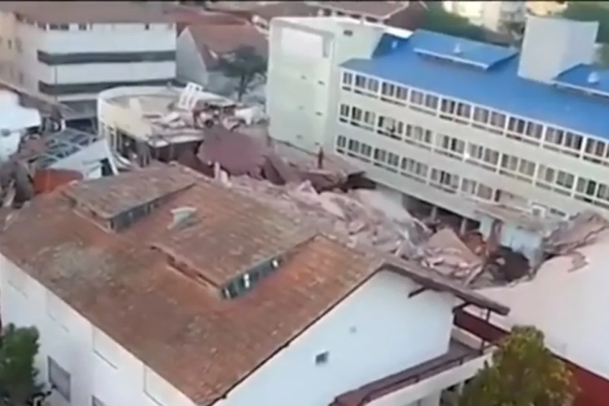 Um prédio de um hotel de dez andares desabou na manhã desta terça-feira (29) na cidade costeira de Villa Gesell, na província de Buenos Aires, na Argentina.