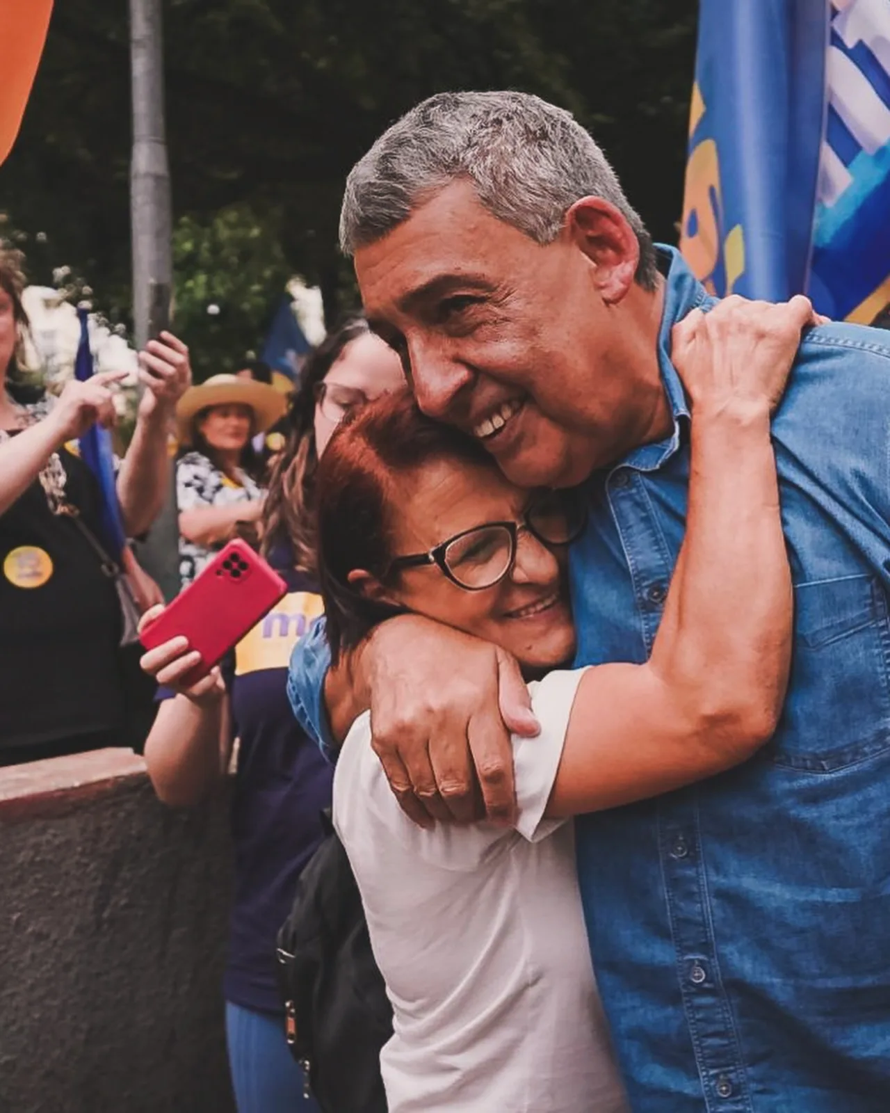 O prefeito de Porto Alegre, Sebastião Melo (MDB), foi reeleito neste domingo (27) para novo mandato no comando da capital do Rio Grande do Sul. Melo derrotou a deputada federal Maria do Rosário (PT).