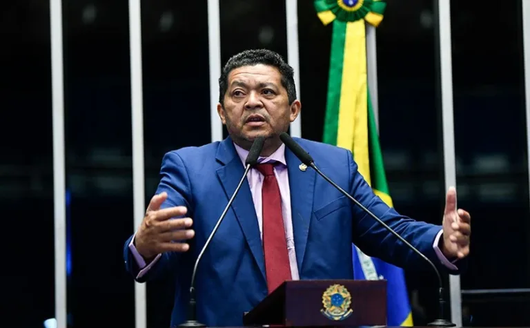 O senador e presidente eleito do PT do Pará, Beto Faro emitiu, nesta terça-feira, 8 de julho, uma nota pública em que repudia as declarações do jornalista Olavo Dutra