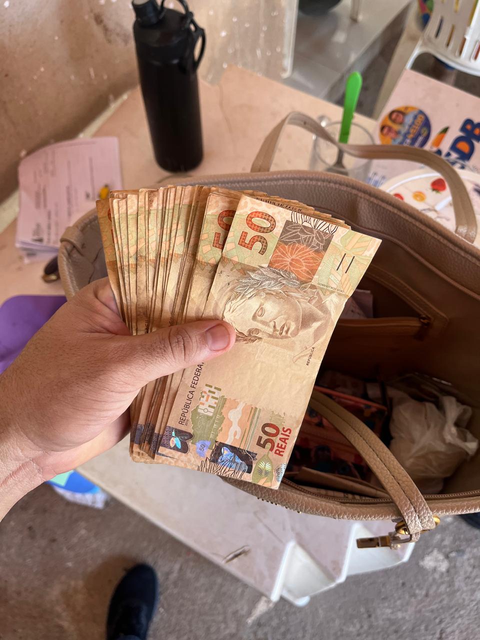 O mês de agosto é conhecido por parecer mais longo, sem feriados nacionais e com cinco finais de semana.