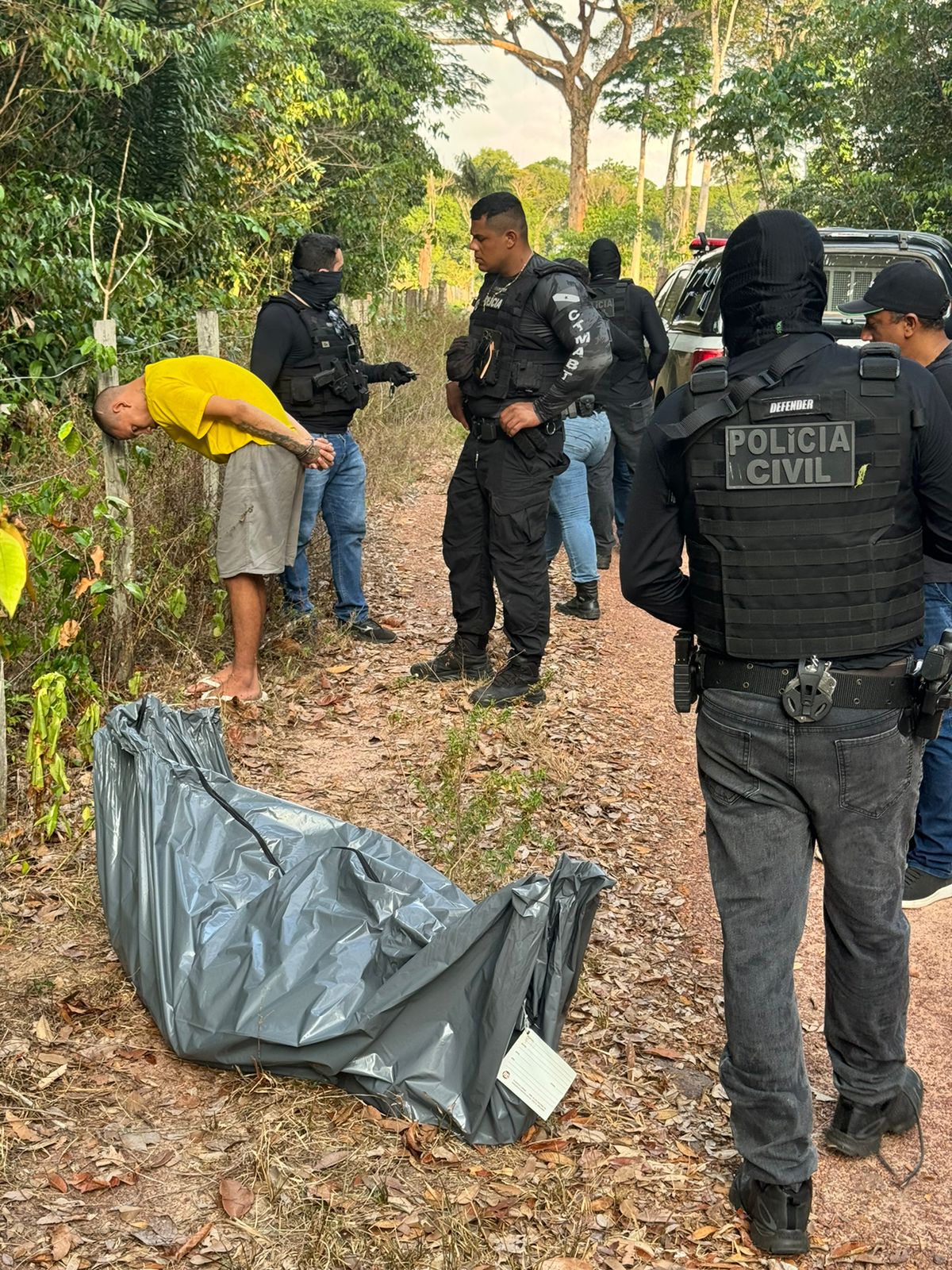 Um trabalho de investigação da Polícia Civil de Barcarena elucidou o desaparecimento de uma jovem cujo corpo foi encontrado enterrado em uma cova rasa na comunidade do Cupuaçu, na região nordeste do Estado do Pará.