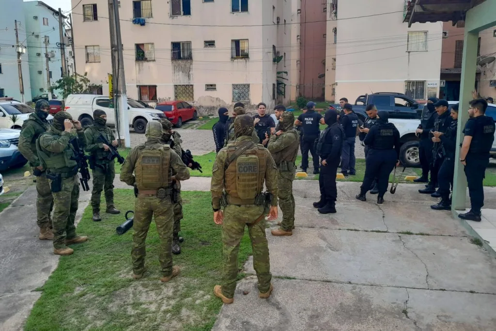 Crime ocorreu em fevereiro passado, e os mandados judiciais foram expedidos pela Vara do Tribunal do Júri da Comarca de Ananindeua Crime ocorreu em fevereiro passado, e os mandados judiciais foram expedidos pela Vara do Tribunal do Júri da Comarca de Ananindeua