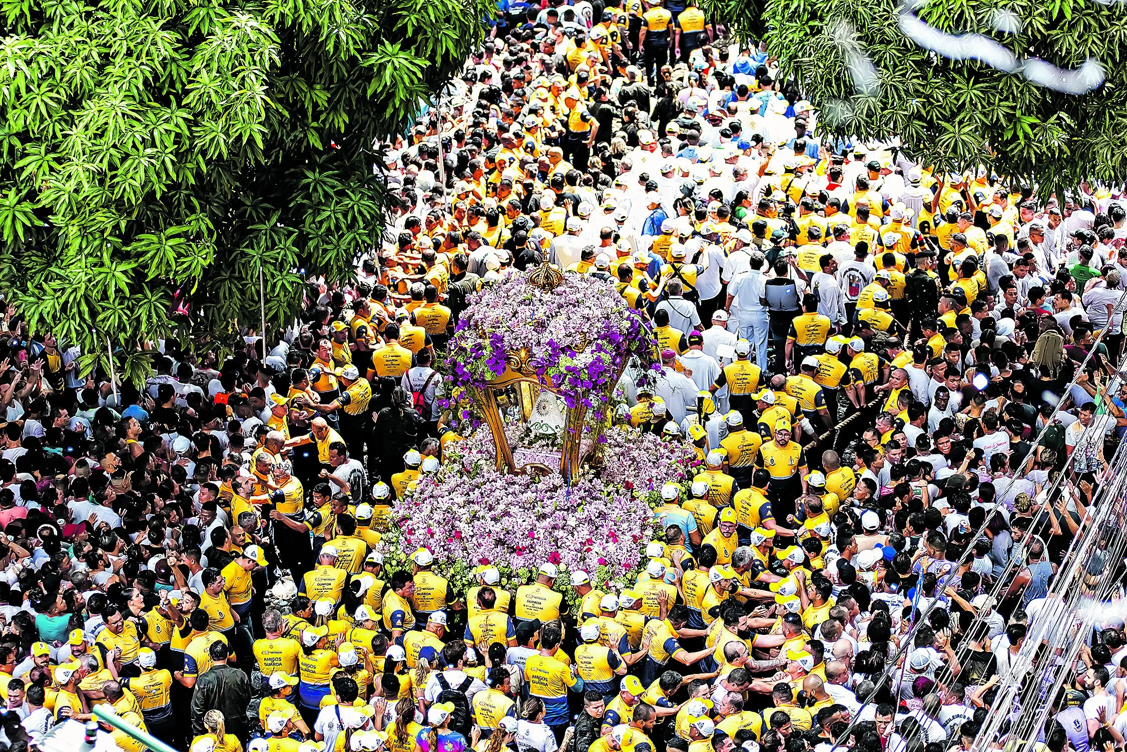 A publicação tem a chancela da Arquidiocese de Belém, Congregação dos Padres Barnabitas e Diretoria da Festa de Nazaré e é considerada uma das obras mais importantes sobre a maior manifestação de fé dos paraenses