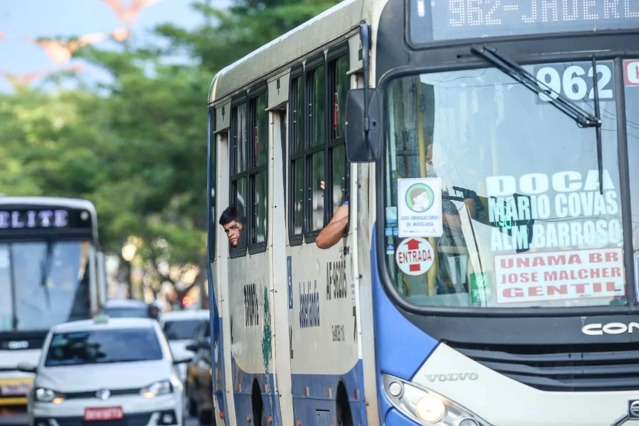 Para incentivar a participação dos estudantes paraenses no Exame Nacional do Ensino Médio (Enem), o Governo do Pará instituiu a gratuidade do transporte coletivo nos dias 3 e 10 de novembro de 2024 nos municípios da região metropolitana de Belém.