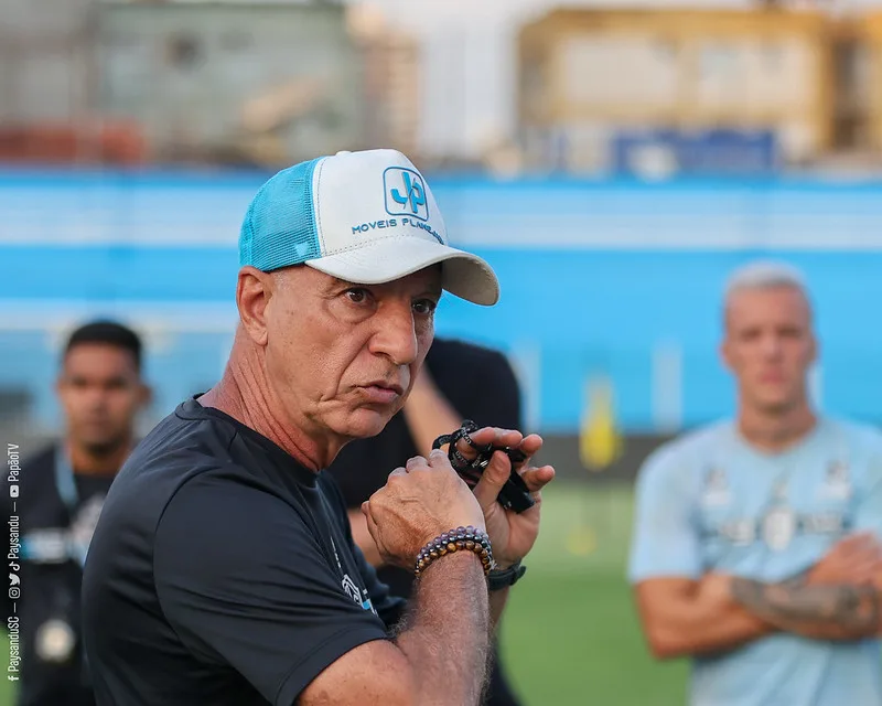 O Paysandu de Márcio Fernandes tenta se afastar de vez da ameaça do rebaixamento. Foto: Jorge Luís Totti/Paysandu