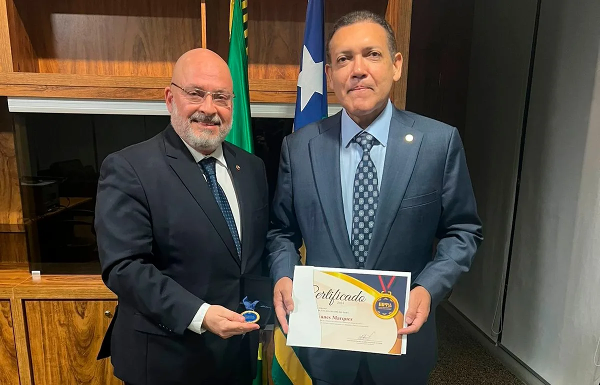 Cumprindo agenda institucional em Brasília, o Procurador-geral de Justiça, César Mattar Jr., participou, na tarde desta terça-feira, 8 de outubro, de audiência com o ministro do Supremo Tribunal Federal (STF), Kassio Nunes Marques