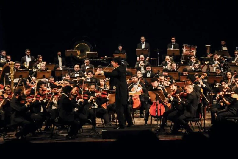 OSTP celebra música paraense em clima de Círio no palco do Theatro da Paz