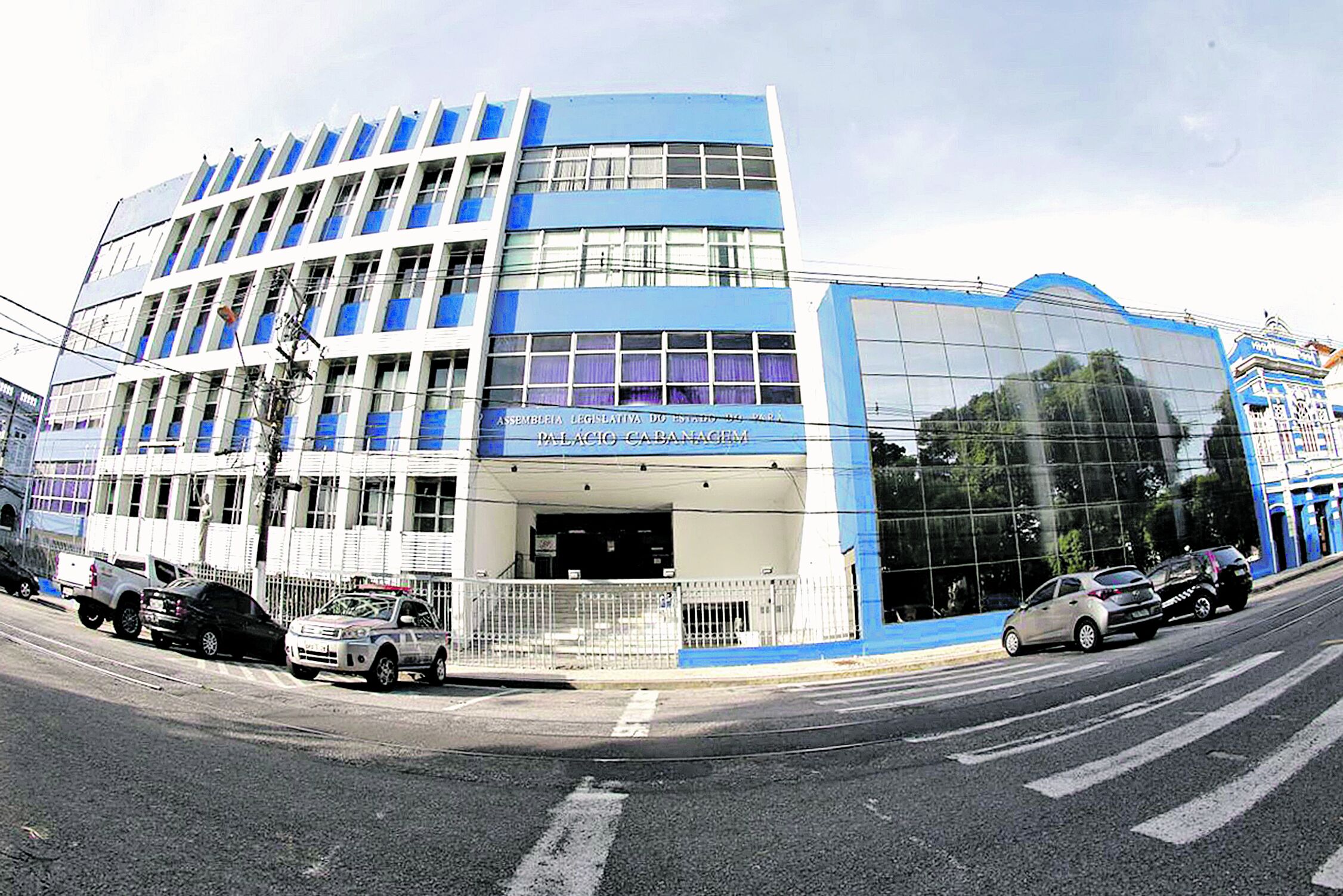 Novos membros tomam posse na Assembleia Legislativa do Pará (Alepa) após a posse dos prefeitos de Belém e Marabá.